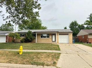 34242 Aztec Dr, Westland, MI 48185