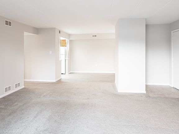3rd image of 9130 W 140th St #101
