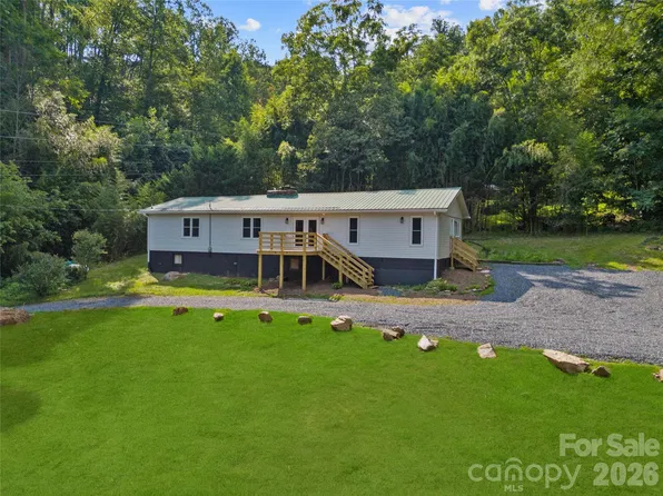 1218 Sweet Creek Rd, Bakersville, NC 28705