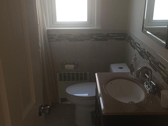 3rd image of 16333 96th St Floor 1