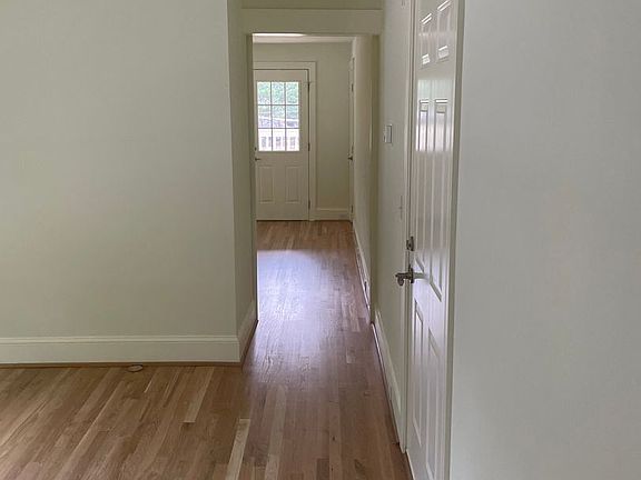 5th image of 1925 Baxter St #11751477