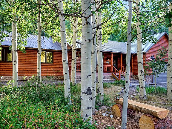 2nd image of 6 Bear Paw S Court