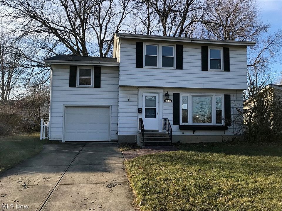 1st image of 825 Thornwood St