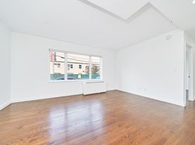 1209 Dekalb Ave