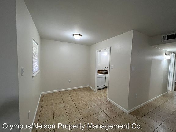 4th image of 130 Oyster Creek Dr APT 9