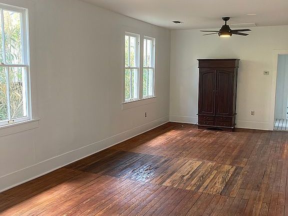 3rd image of 1274 Perkins Rd