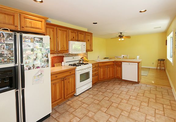 4th image of 43 12th St