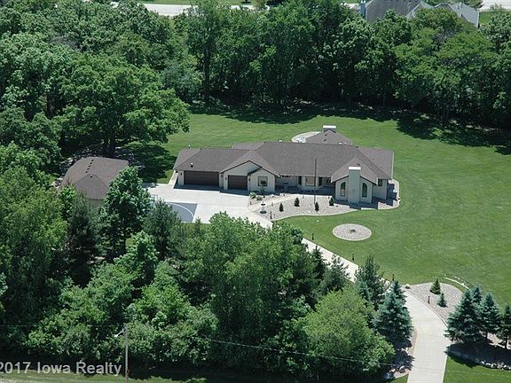 3rd image of 3690 Grand Ave