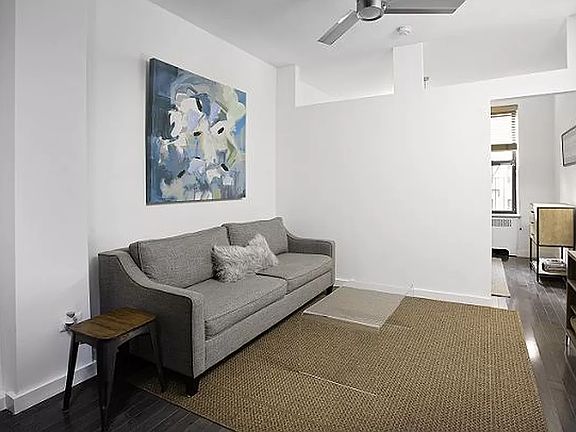 3rd image of 343 E 51st St APT 2C