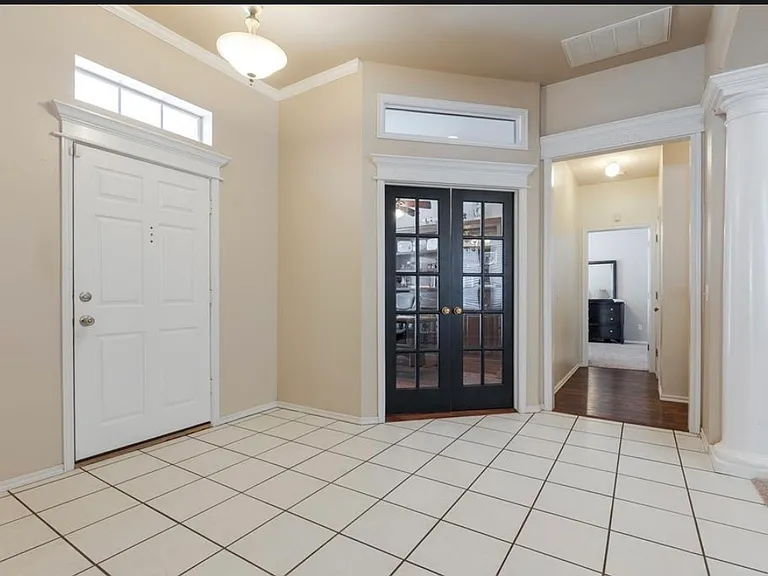 12700 Sutton Hill Rd — Photo 22