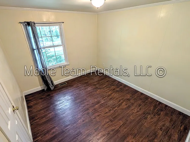 120 Robin St — Photo 10
