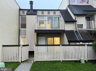 3895 El Camino Pl #14, Alexandria, VA 22309