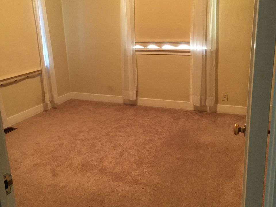 Upstairs Bedroom #2