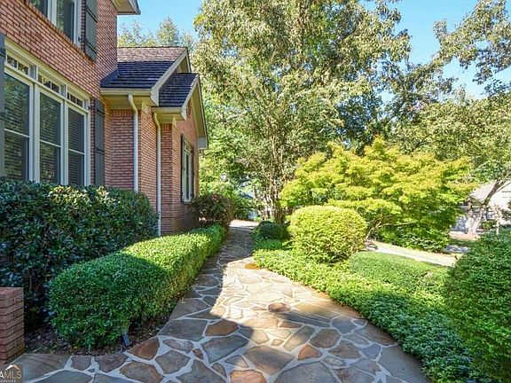 4th image of 1450 Lakemist Ct