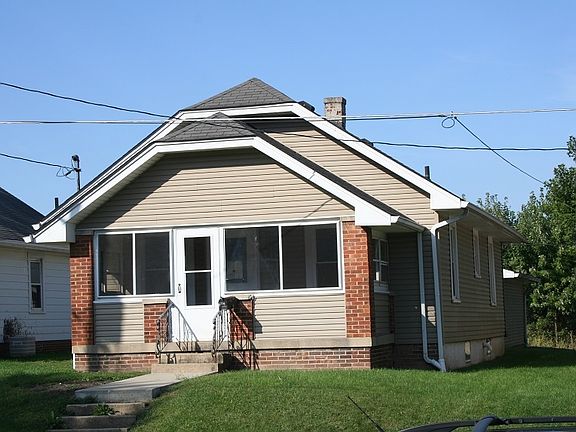 2nd image of 1156 N John St