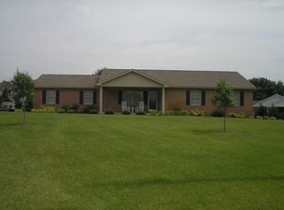 11430 Blue Mountain Dr, Waynesboro, PA 17268