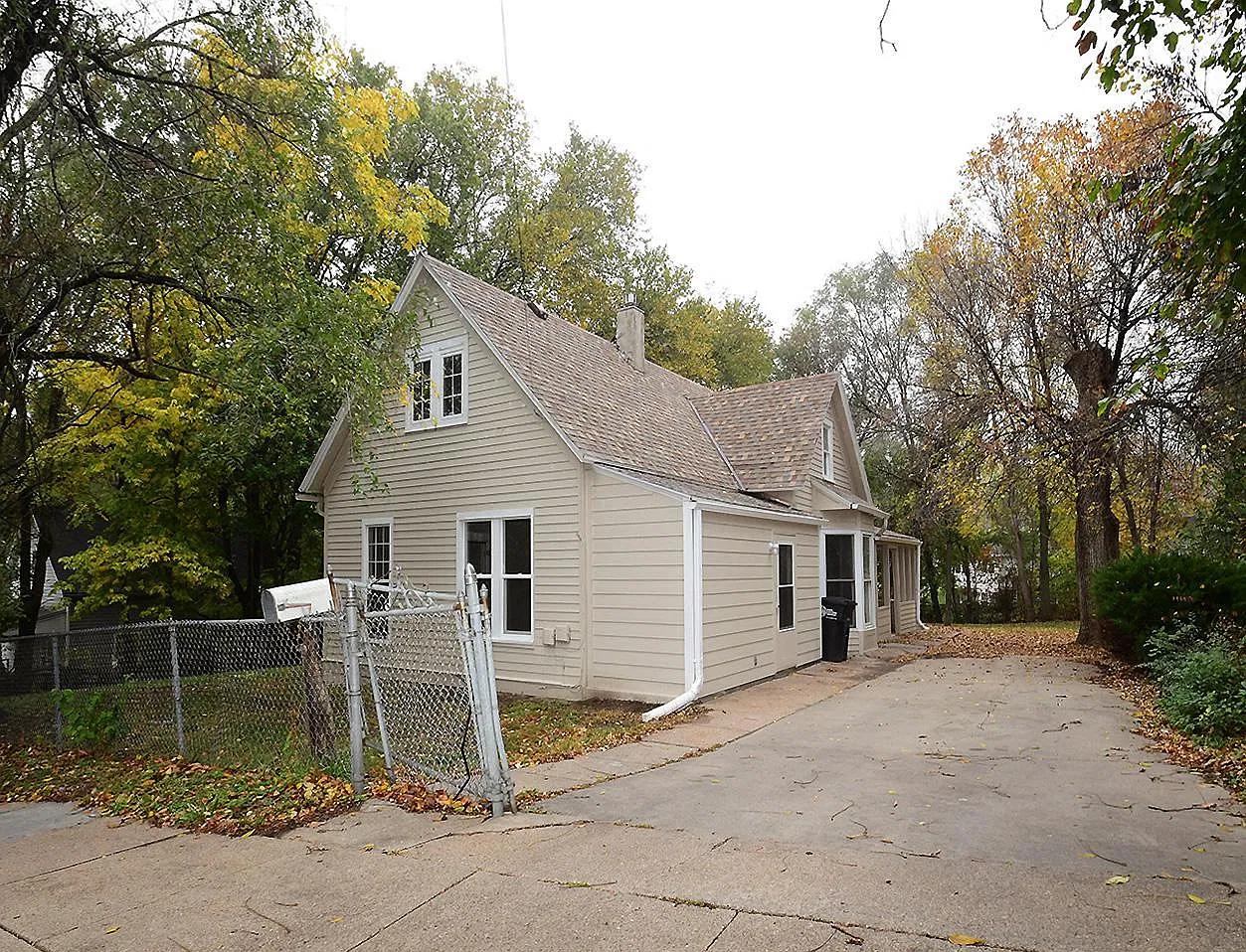 4 bed, 1537 sqft, $1,650 — Photo 1