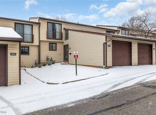 15099 Pine Valley Trl, Cleveland, OH 44130