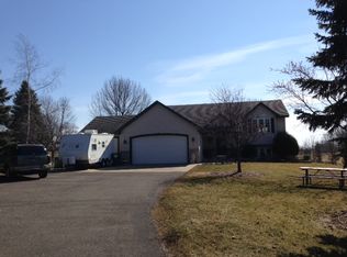 7290 Lee St, Loretto, MN 55357
