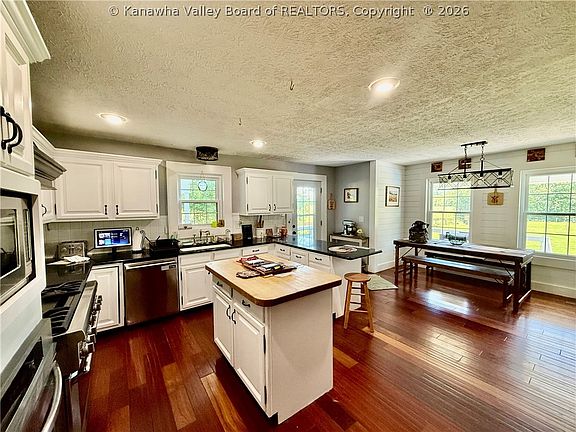 3rd image of 4439 Ripley Rd
