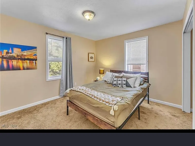 1374 W 116th St — Photo 9