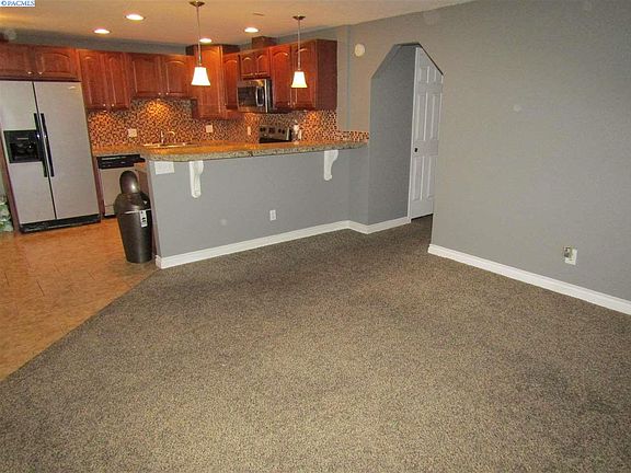 2nd image of 526 S 40th Ave #D