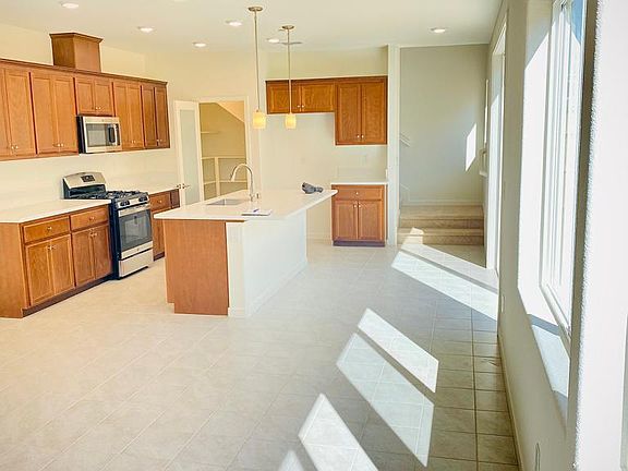 3rd image of 3619 Silver Lupine Ln