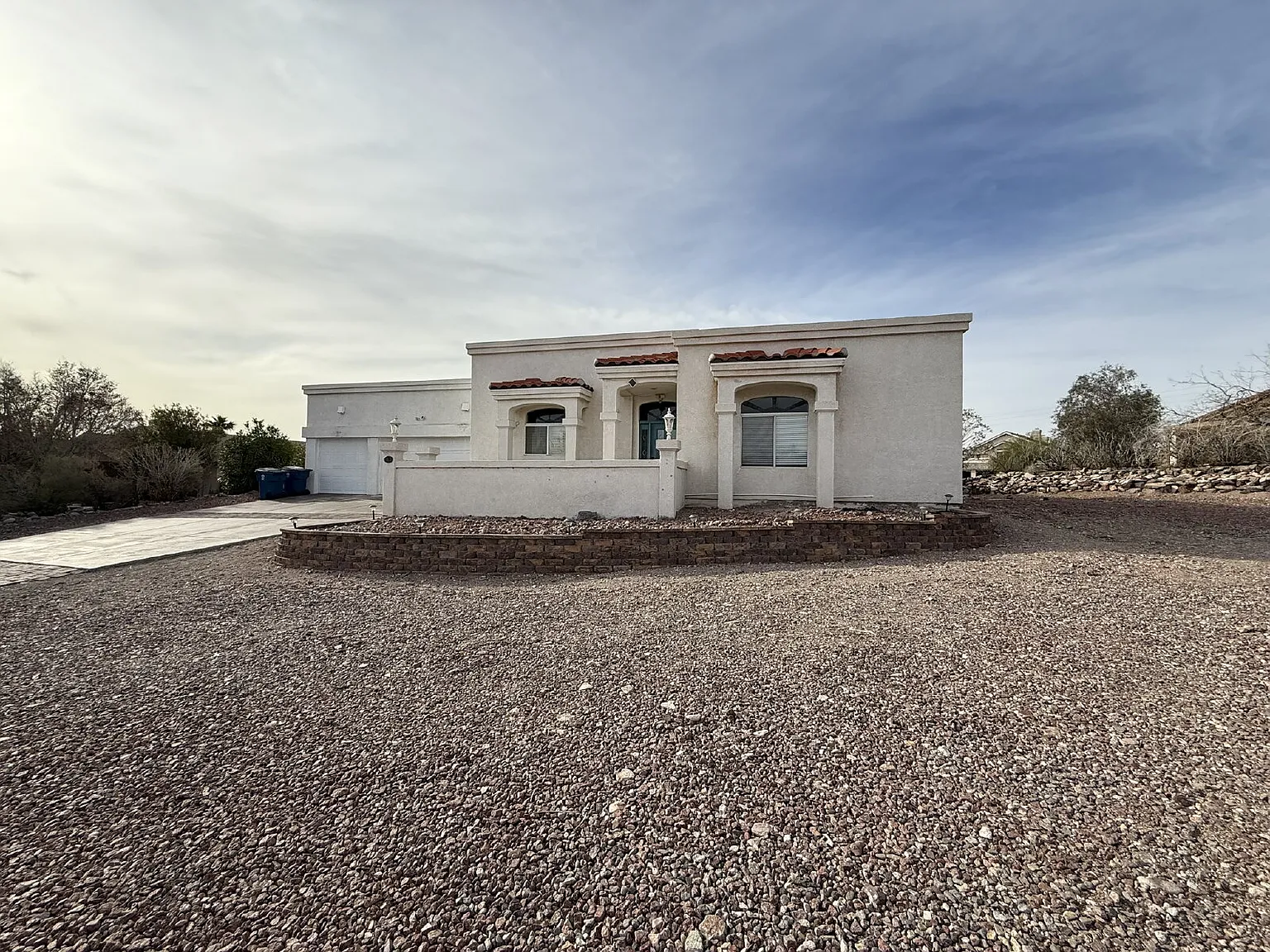 3 bed, 2.0 bath, 1735 sqft, $1,800 — Photo 1