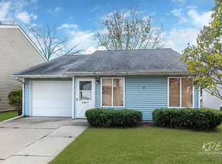 30W171 Maplewood Ct, Warrenville, IL 60555