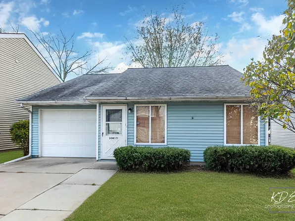 30W171 Maplewood Ct, Warrenville, IL 60555