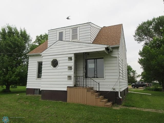 1st image of 1761 108th Ave S