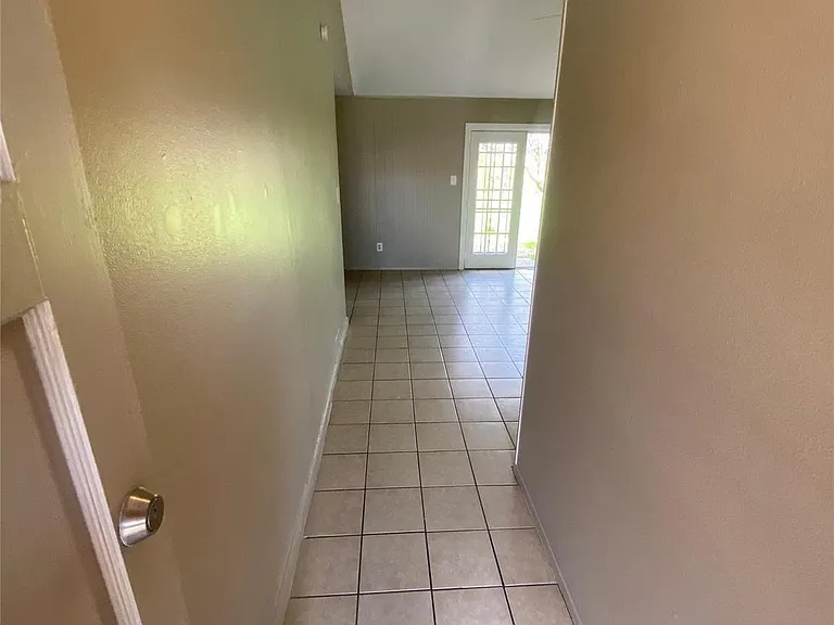 5814 Mackinaw Rd — Photo 10