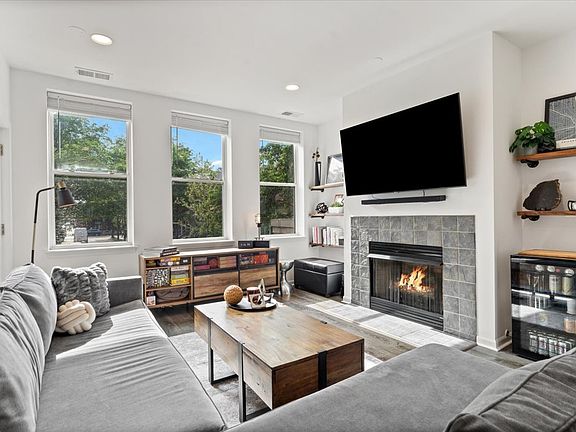 2nd image of 1245 N Orleans St APT 902