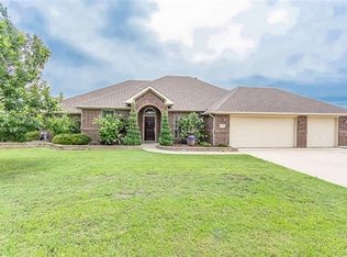 950 Corn Silk Dr, Lavon, TX 75166