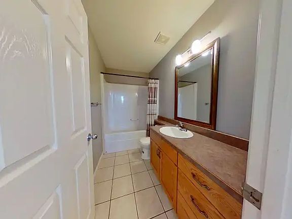 5th image of 294 Tocher Ave #1A