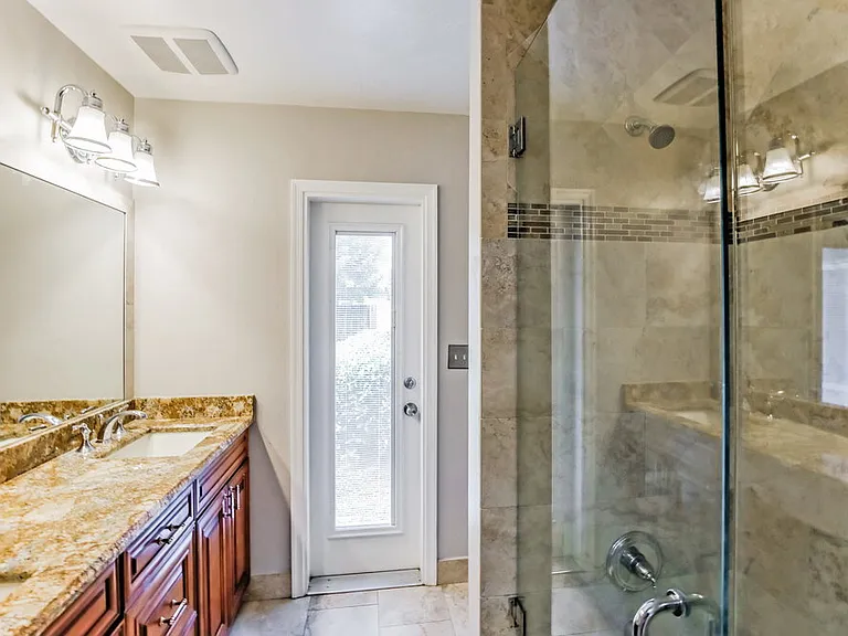 518 Azure Ave — Photo 15