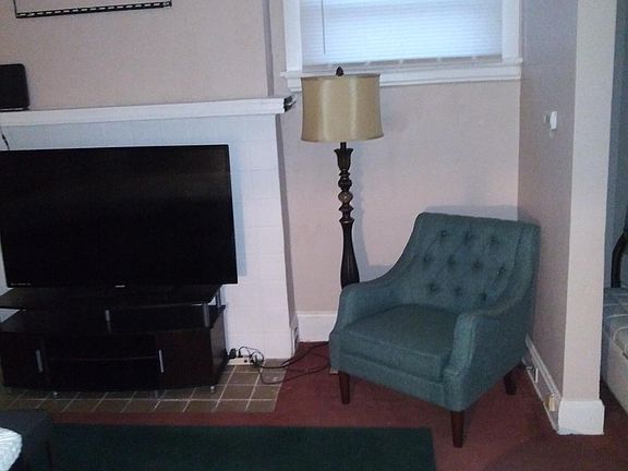 5th image of 917 Lenox Pl Floor 2