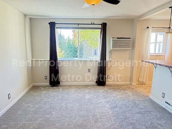 4th image of 875 Wing St APT 5