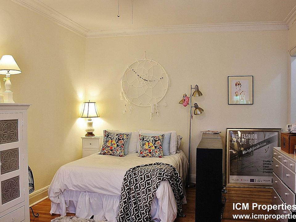 2nd image of 538 W Briar Pl #8-K