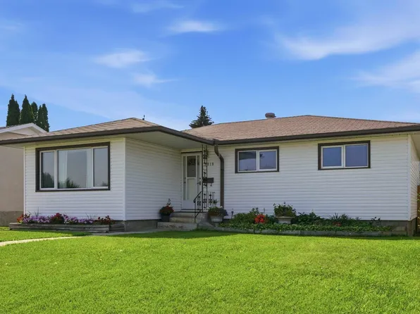 7819 132a Ave NW, Edmonton, AB T5C 2C4