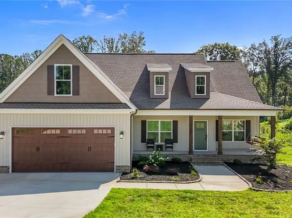 435 Wild Fern Ln, Reidsville, NC 27320