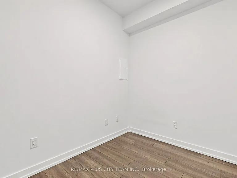 150 Logan Ave #622 — Photo 14