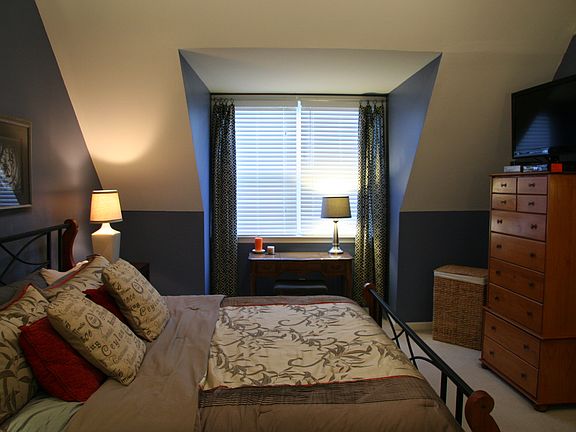 4th image of 3009 Iroquois Dr