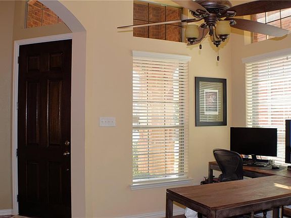 3rd image of 8721 Domingo Dr