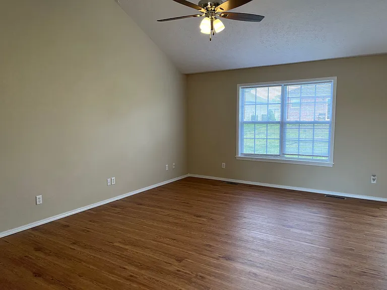 4443 W Delmar St — Photo 3