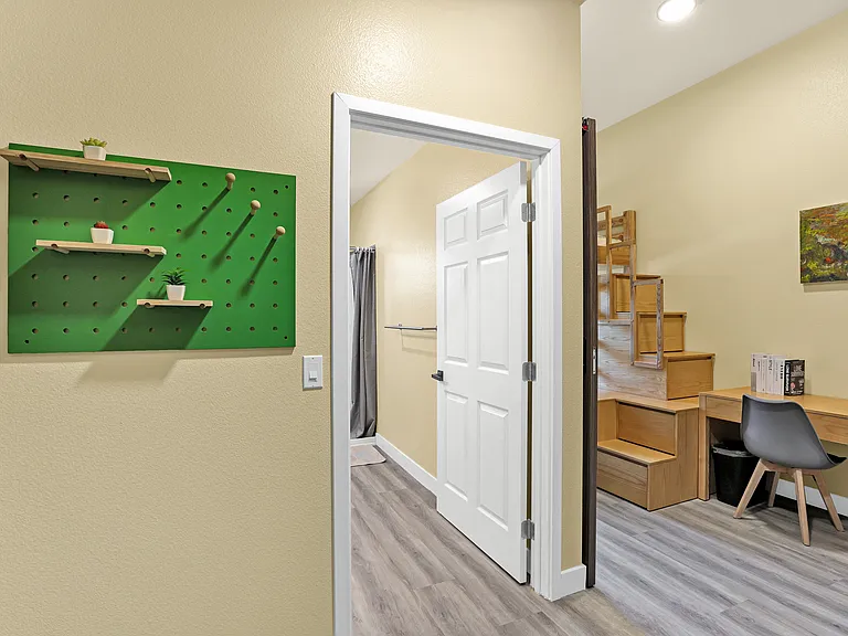 Private Room in 2 Bed 1 Bath Apartment. — Photo 5