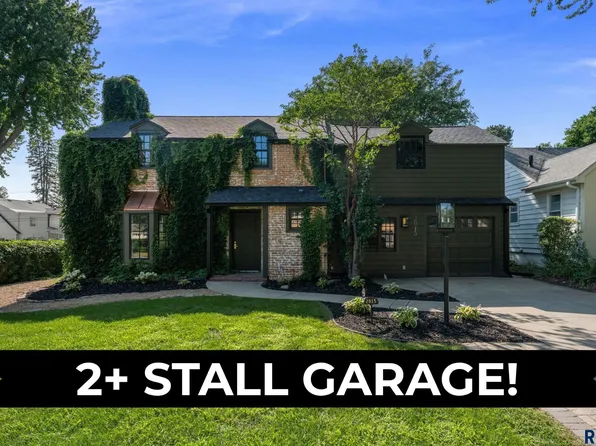 2015 S Pendar Ln, Sioux Falls, SD 57105