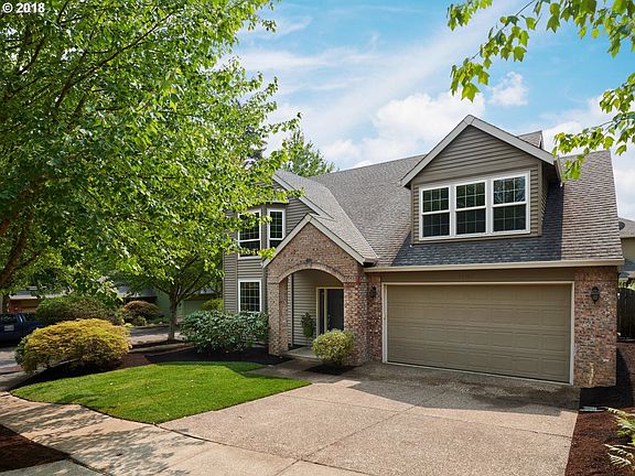 2nd image of 15102 SW Sapphire Dr