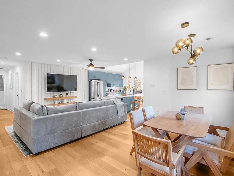 1330 Dean St — Photo 31