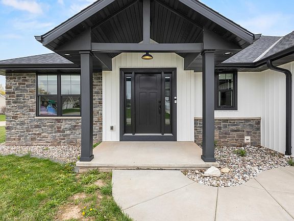 4th image of 2909 Grand Cypress Ln